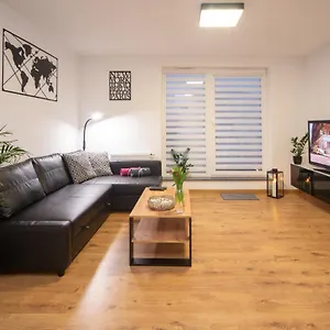 Maya's Flats & 49 - Spacious 3 In Szafarnia Apartament